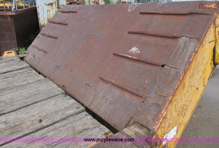 image for item B2904 1974 Load King power fold gooseneck trailer