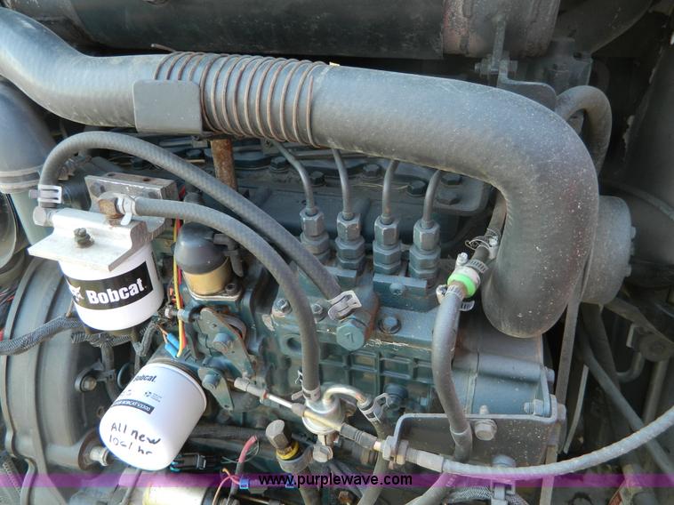 image for item B3903 2002 Bobcat S300 skid steer