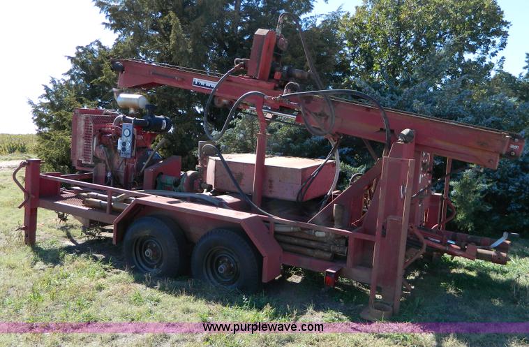 image for item B3928 1993 Buck-rogers 760 portable drill rig