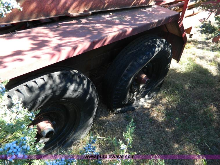 image for item B3928 1993 Buck-rogers 760 portable drill rig