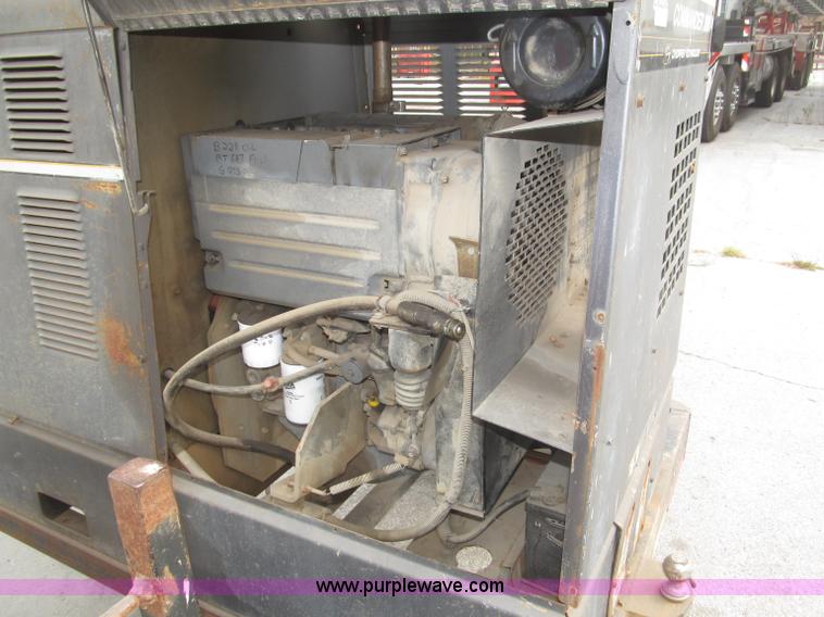 image for item B5228 Lincoln Electric Commander 300 portable welder/generator