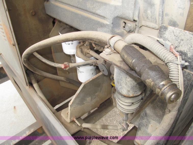 image for item B5228 Lincoln Electric Commander 300 portable welder/generator