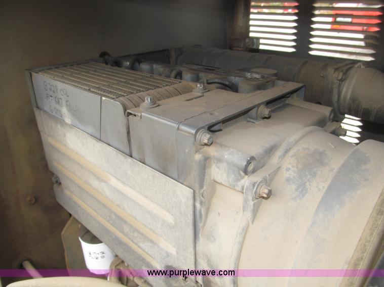 image for item B5228 Lincoln Electric Commander 300 portable welder/generator