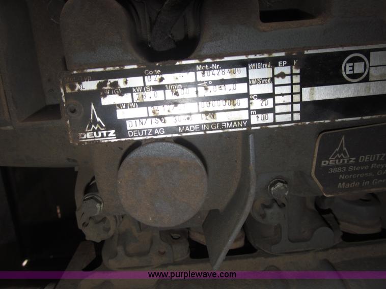 image for item B5228 Lincoln Electric Commander 300 portable welder/generator