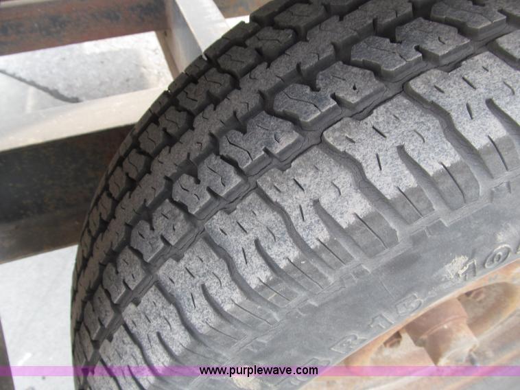 image for item B5228 Lincoln Electric Commander 300 portable welder/generator