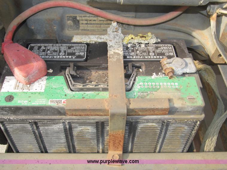 image for item B5229 Miller Big Blue 400D portable welder/generator