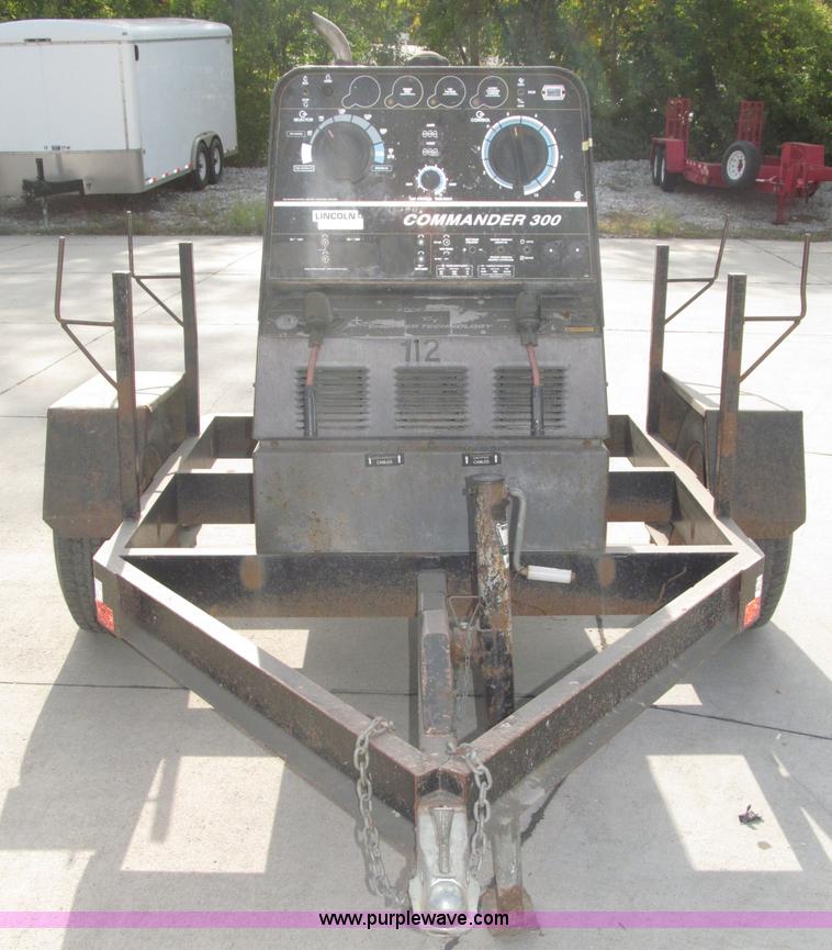 image for item B5230 Lincoln Electric Commander 300 portable welder/generator