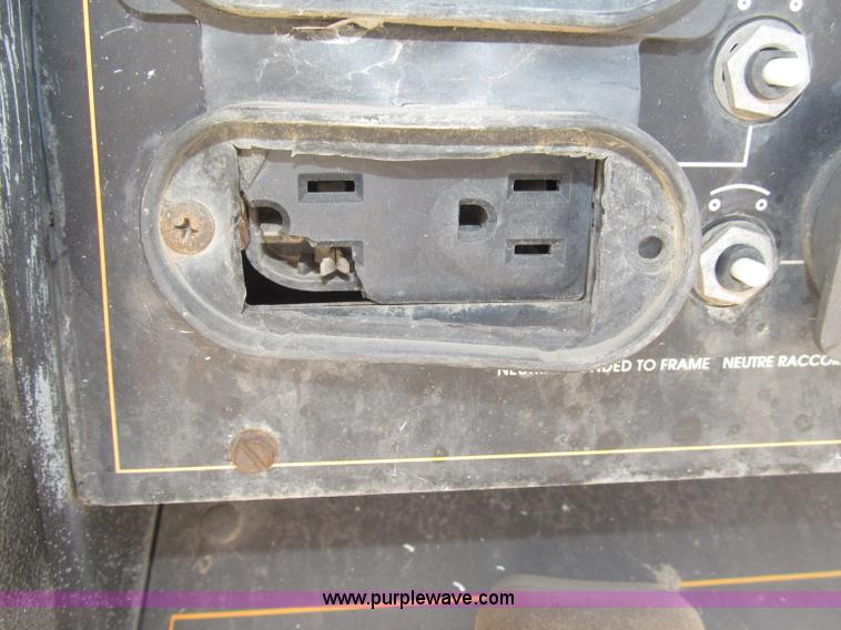 image for item B5230 Lincoln Electric Commander 300 portable welder/generator