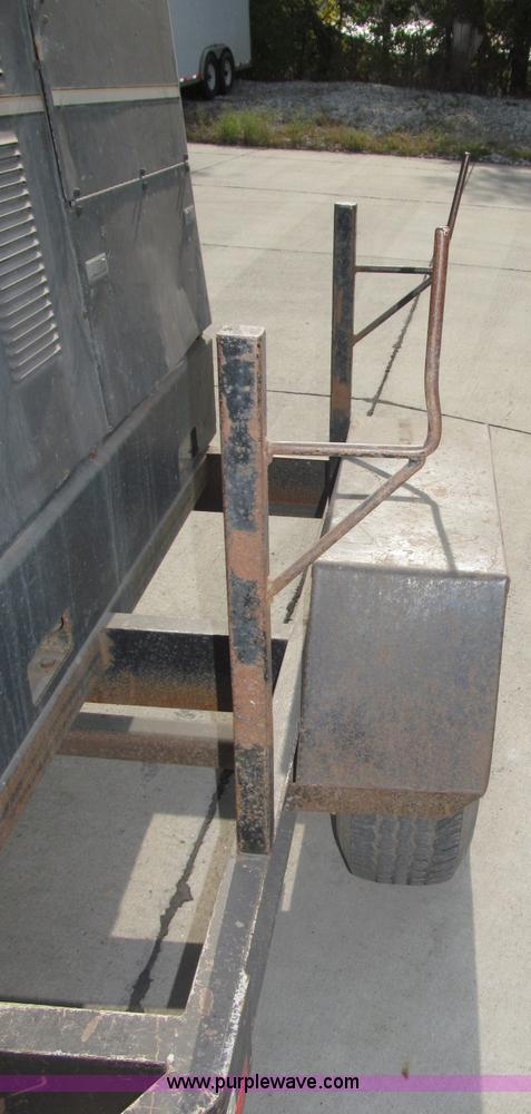 image for item B5230 Lincoln Electric Commander 300 portable welder/generator