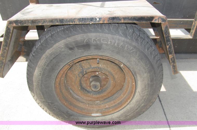 image for item B5230 Lincoln Electric Commander 300 portable welder/generator