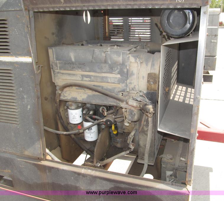 image for item B5231 Lincoln Electric Commander 300 portable welder/generator