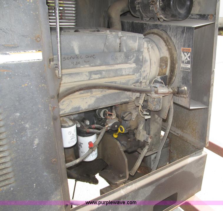 image for item B5231 Lincoln Electric Commander 300 portable welder/generator