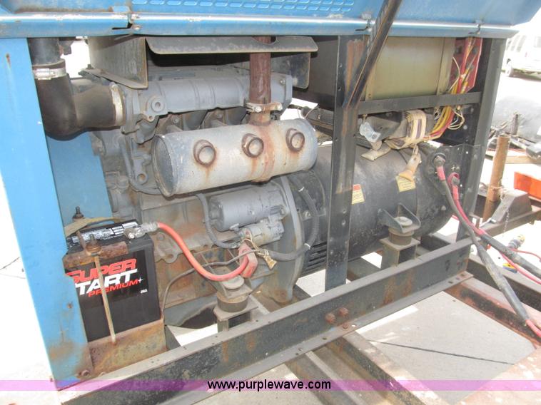 image for item B5232 Miller Big Blue 251D portable welder/generator