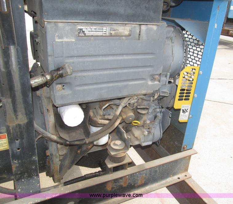 image for item B5232 Miller Big Blue 251D portable welder/generator