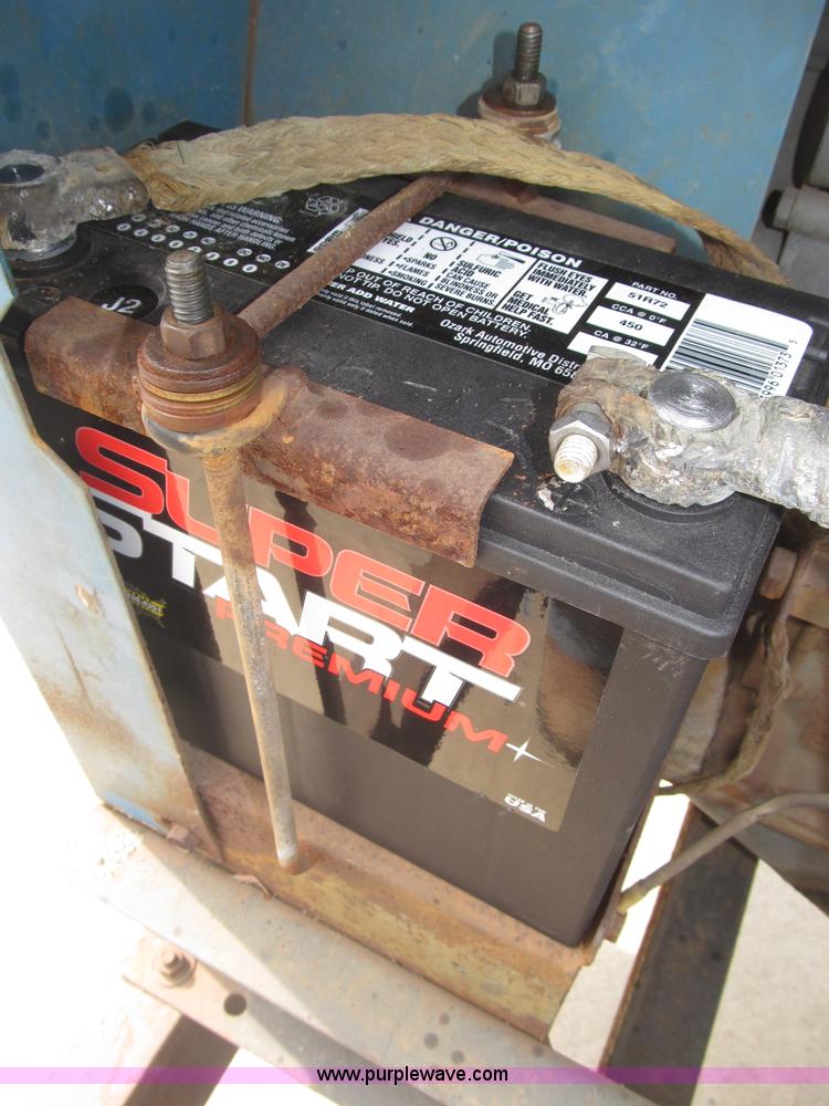 image for item B5232 Miller Big Blue 251D portable welder/generator