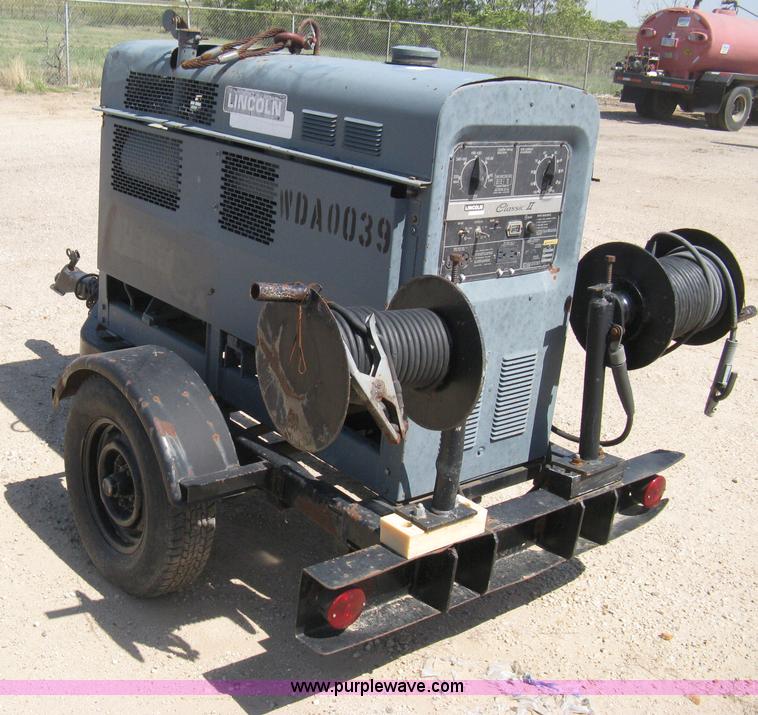 image for item B8154 Lincoln Classic II portable welder/generator
