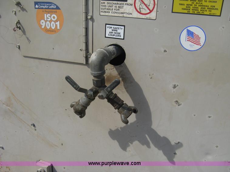 image for item B8156 1999 LeRoi Comp Air 185 mobile compressor