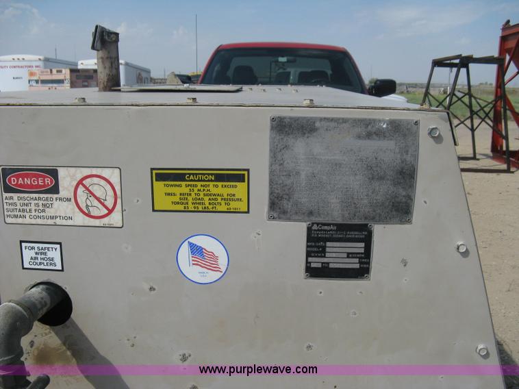 image for item B8156 1999 LeRoi Comp Air 185 mobile compressor