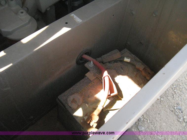 image for item B8156 1999 LeRoi Comp Air 185 mobile compressor