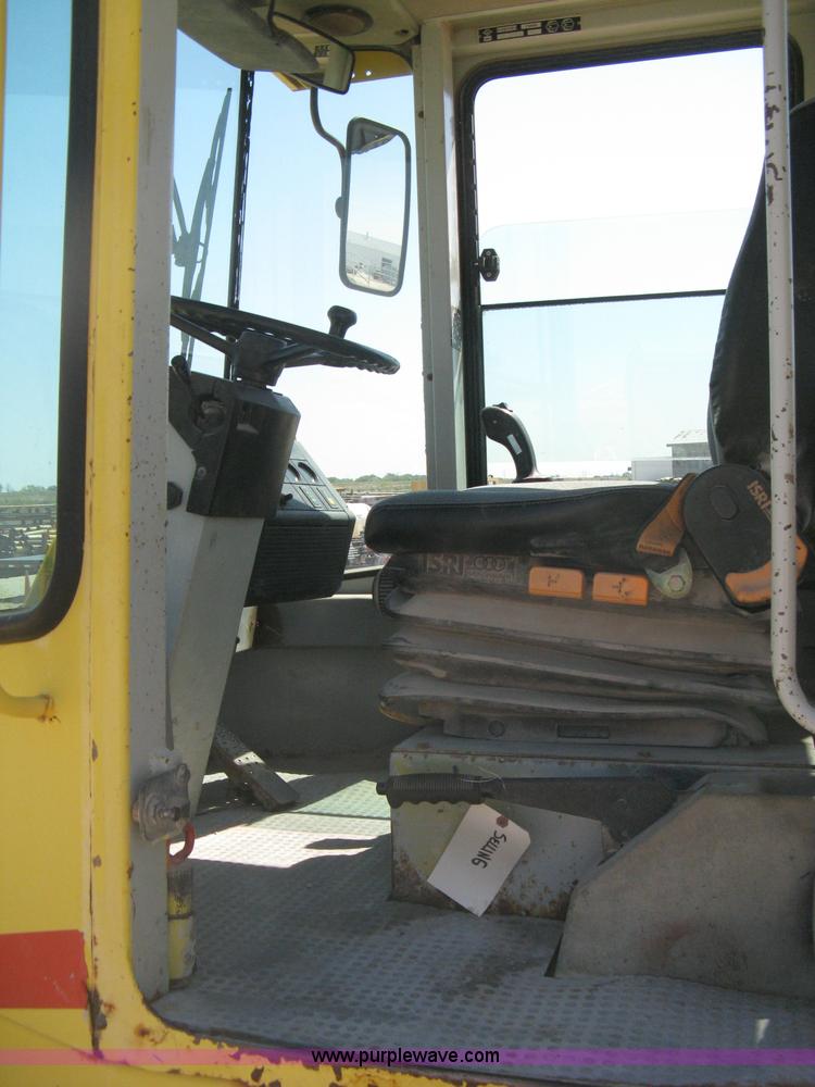 image for item B8161 New Holland LW50 articulated wheel loader