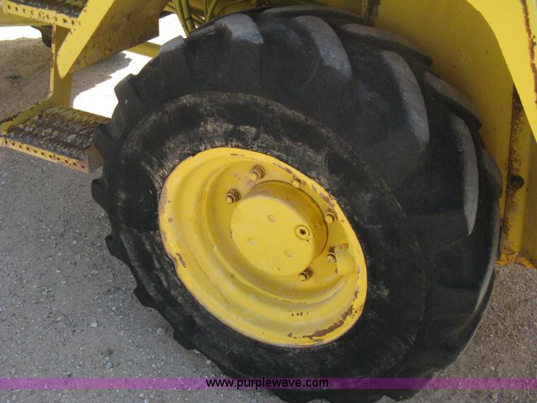 image for item B8161 New Holland LW50 articulated wheel loader