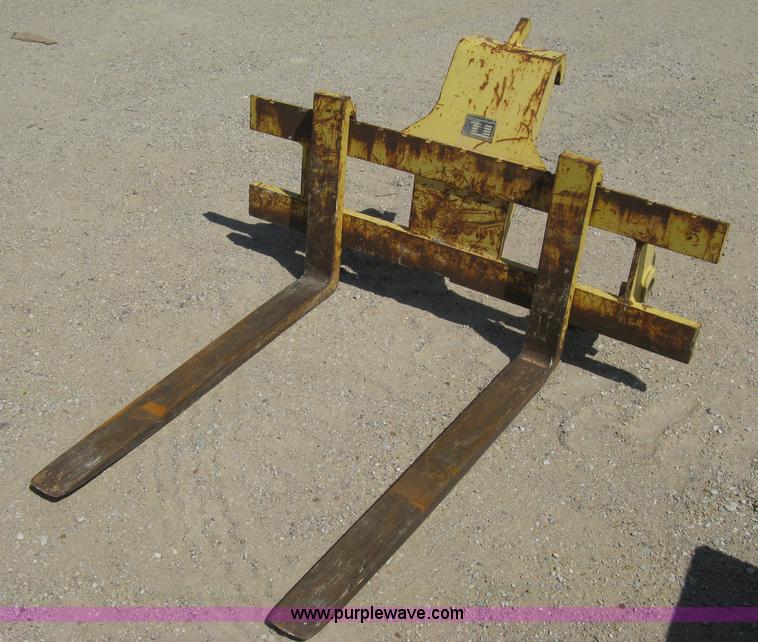 image for item B8161 New Holland LW50 articulated wheel loader