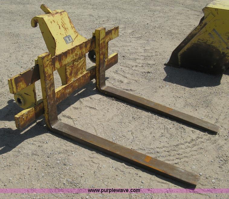 image for item B8161 New Holland LW50 articulated wheel loader