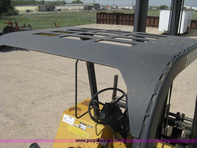 image for item B8162 Caterpillar R80 rough terrain forklift