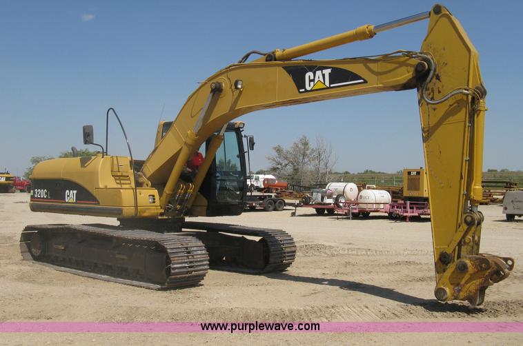 image for item B8163 2001 Caterpillar 320CL excavator