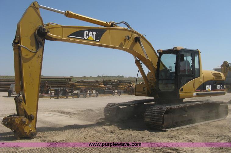 image for item B8163 2001 Caterpillar 320CL excavator