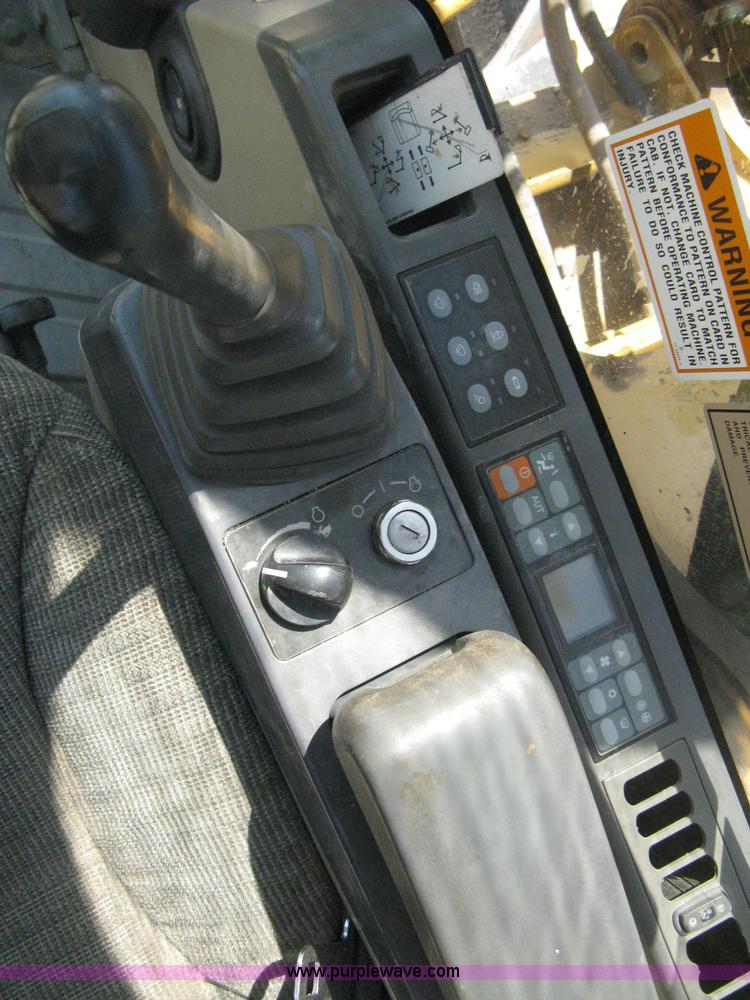 image for item B8163 2001 Caterpillar 320CL excavator