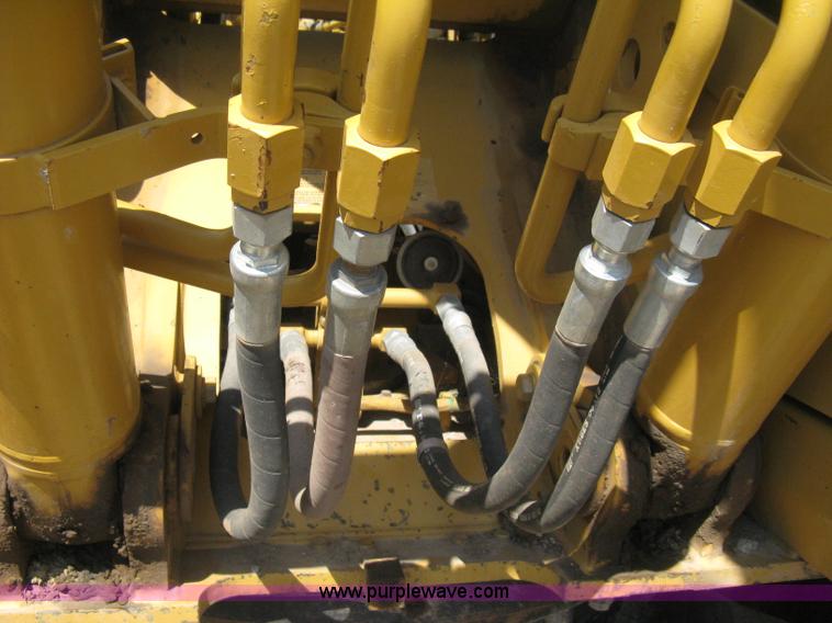 image for item B8163 2001 Caterpillar 320CL excavator