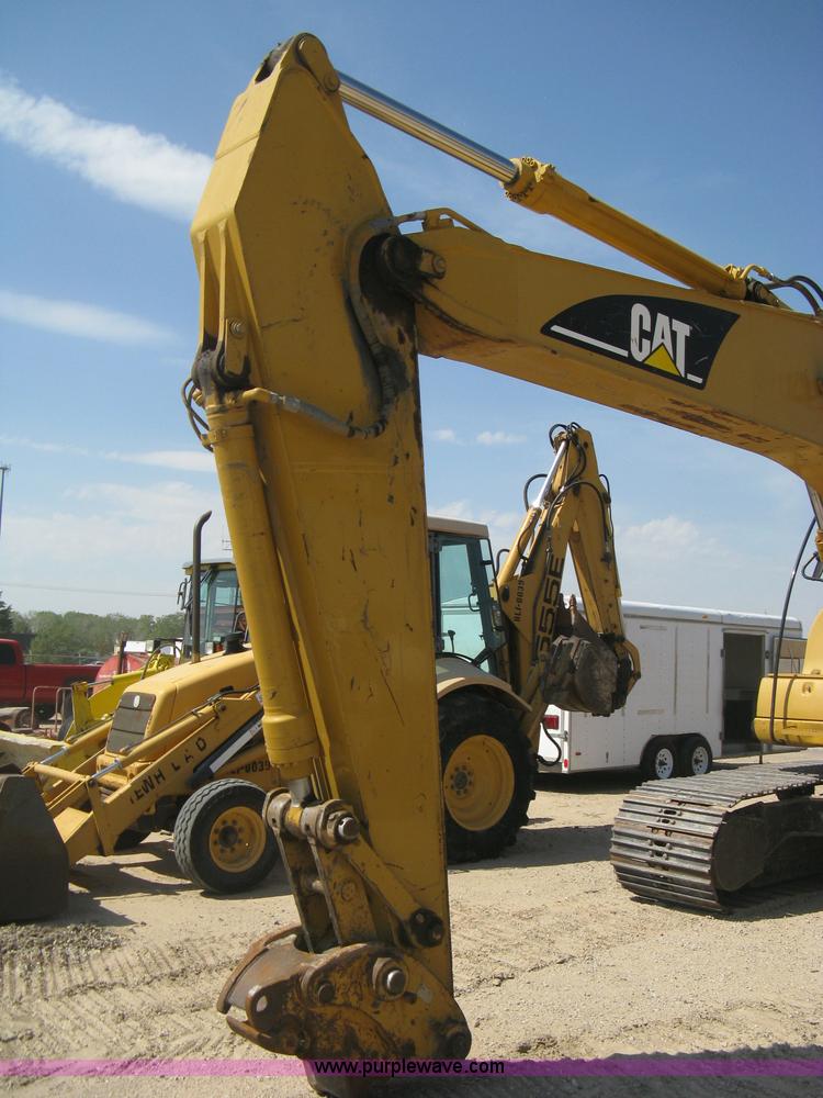 image for item B8163 2001 Caterpillar 320CL excavator
