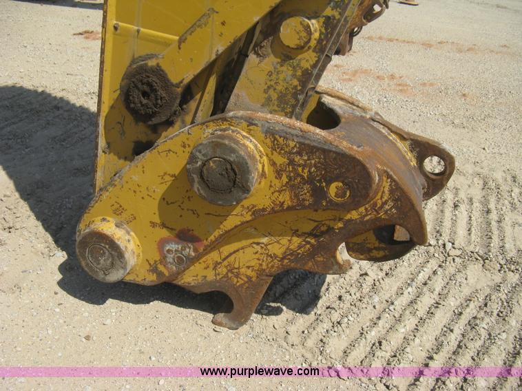image for item B8163 2001 Caterpillar 320CL excavator