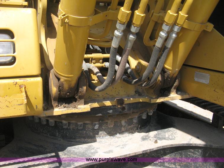 image for item B8163 2001 Caterpillar 320CL excavator
