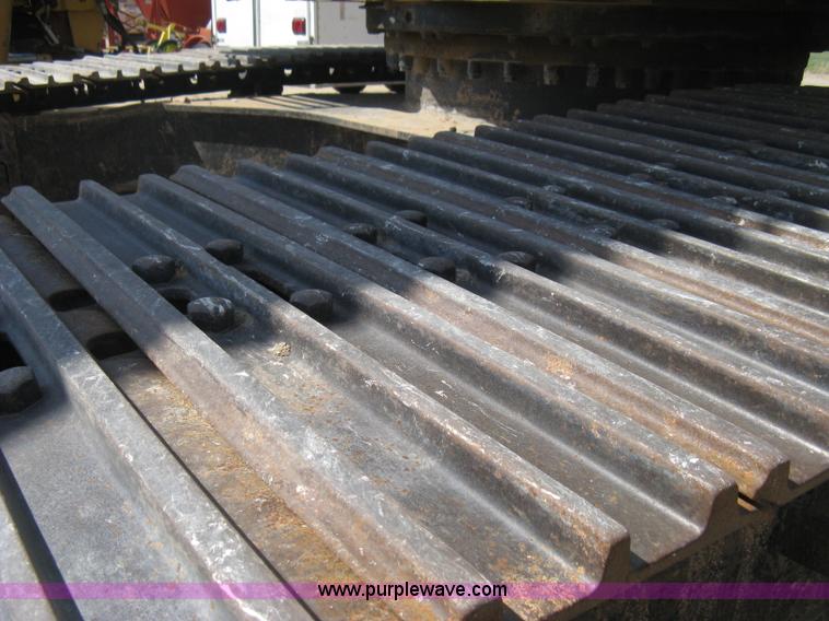 image for item B8163 2001 Caterpillar 320CL excavator