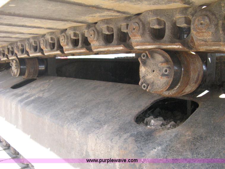 image for item B8163 2001 Caterpillar 320CL excavator