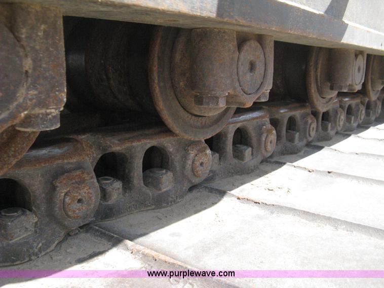 image for item B8163 2001 Caterpillar 320CL excavator