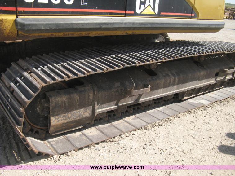 image for item B8163 2001 Caterpillar 320CL excavator