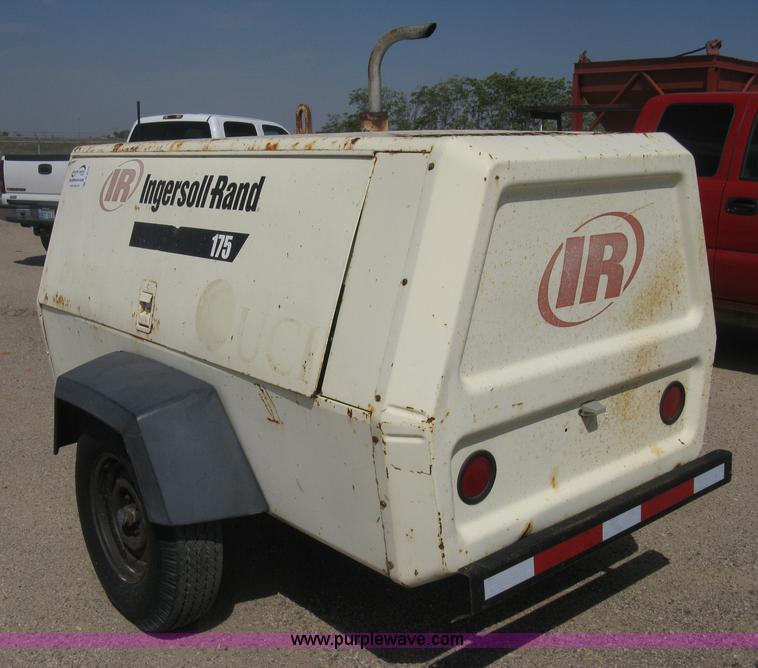 image for item B8170 1992 Ingersoll-Rand 175 mobile compressor
