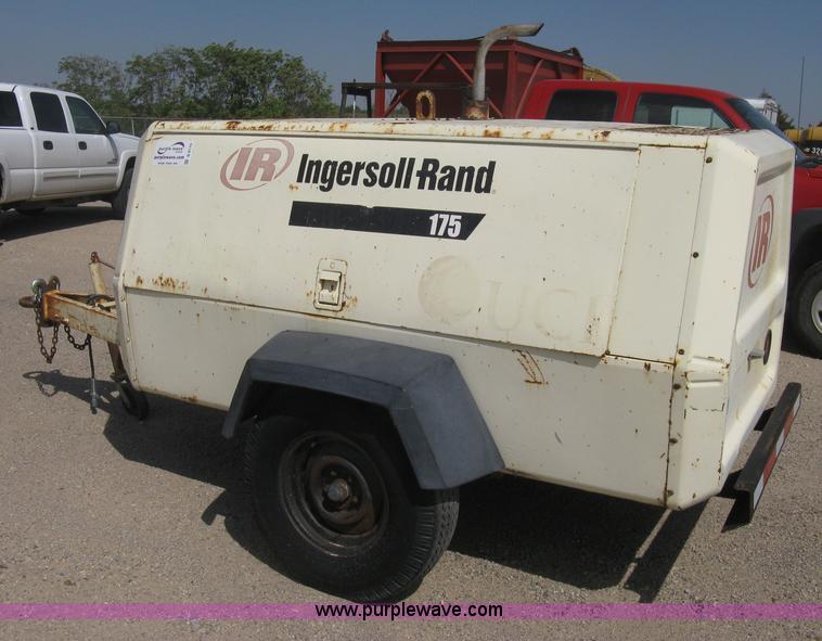 image for item B8170 1992 Ingersoll-Rand 175 mobile compressor
