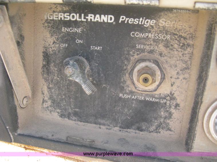 image for item B8170 1992 Ingersoll-Rand 175 mobile compressor