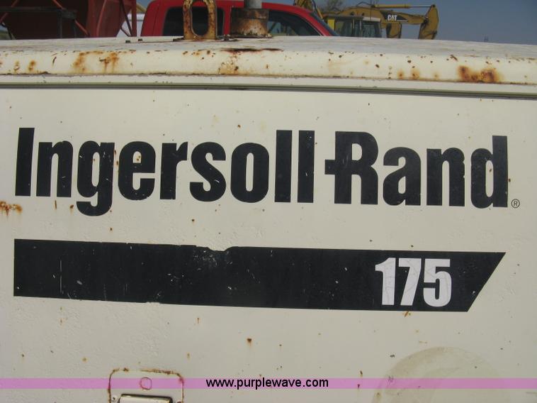 image for item B8170 1992 Ingersoll-Rand 175 mobile compressor