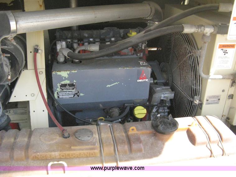 image for item B8170 1992 Ingersoll-Rand 175 mobile compressor