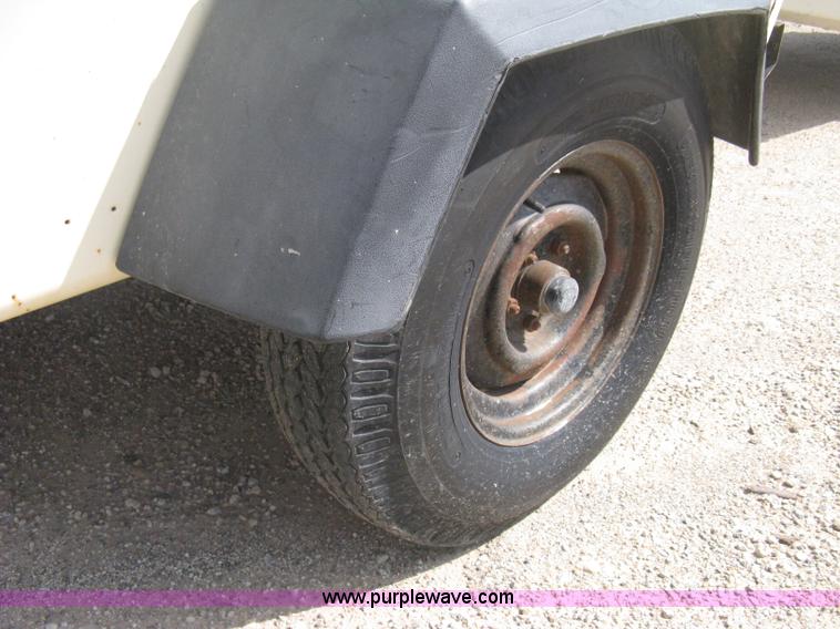 image for item B8170 1992 Ingersoll-Rand 175 mobile compressor