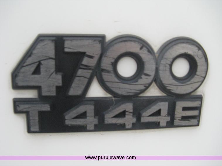 image for item B8172 1996 International 4700 Lo-Profile bucket truck