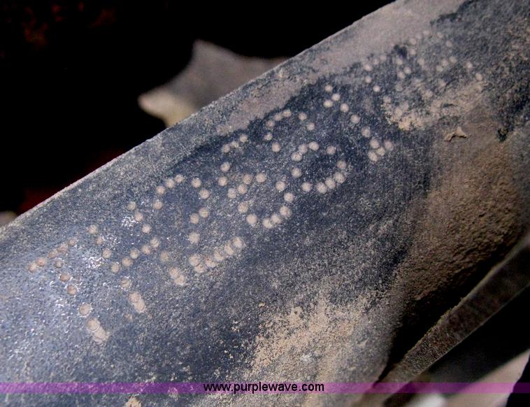 image for item B8172 1996 International 4700 Lo-Profile bucket truck