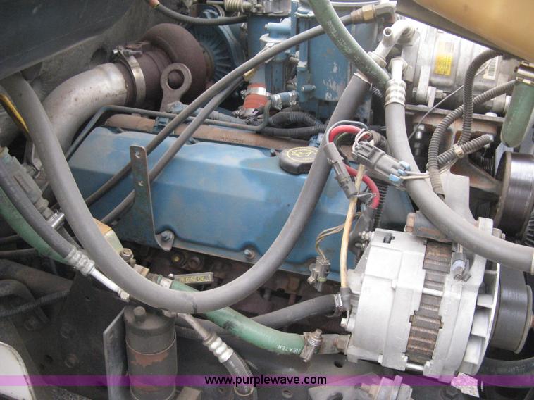 image for item B8172 1996 International 4700 Lo-Profile bucket truck