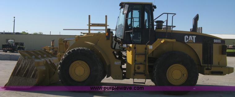 image for item B8199 1998 Caterpillar 980G wheel loader