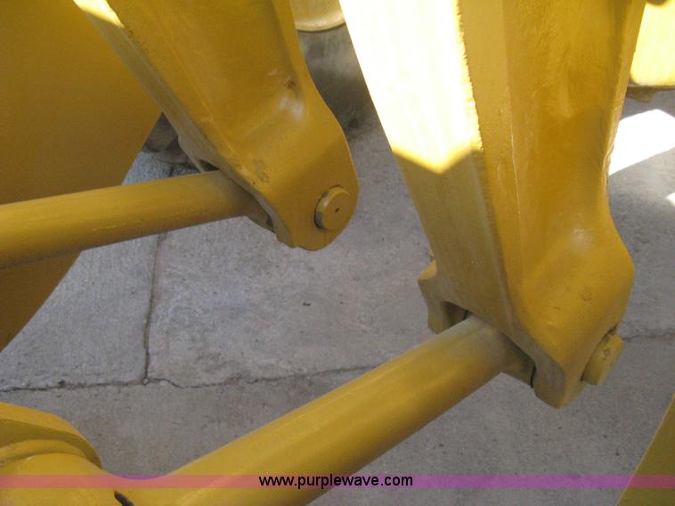 image for item B8199 1998 Caterpillar 980G wheel loader